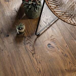 BOEN OAK ANTIQUE BROWN